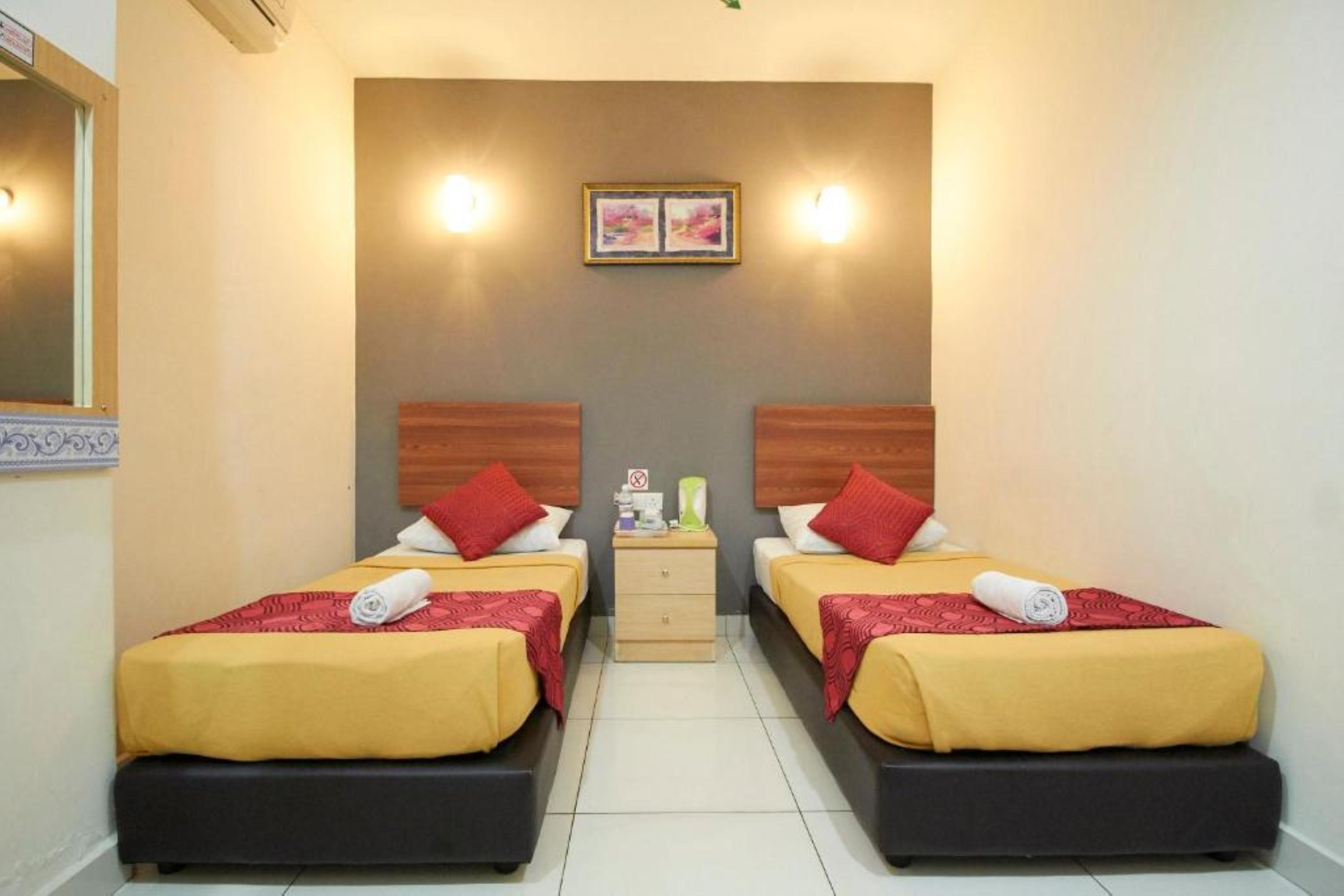 Coop Hotel Putrajaya & Cyberjaya Kampung Dengkil Esterno foto