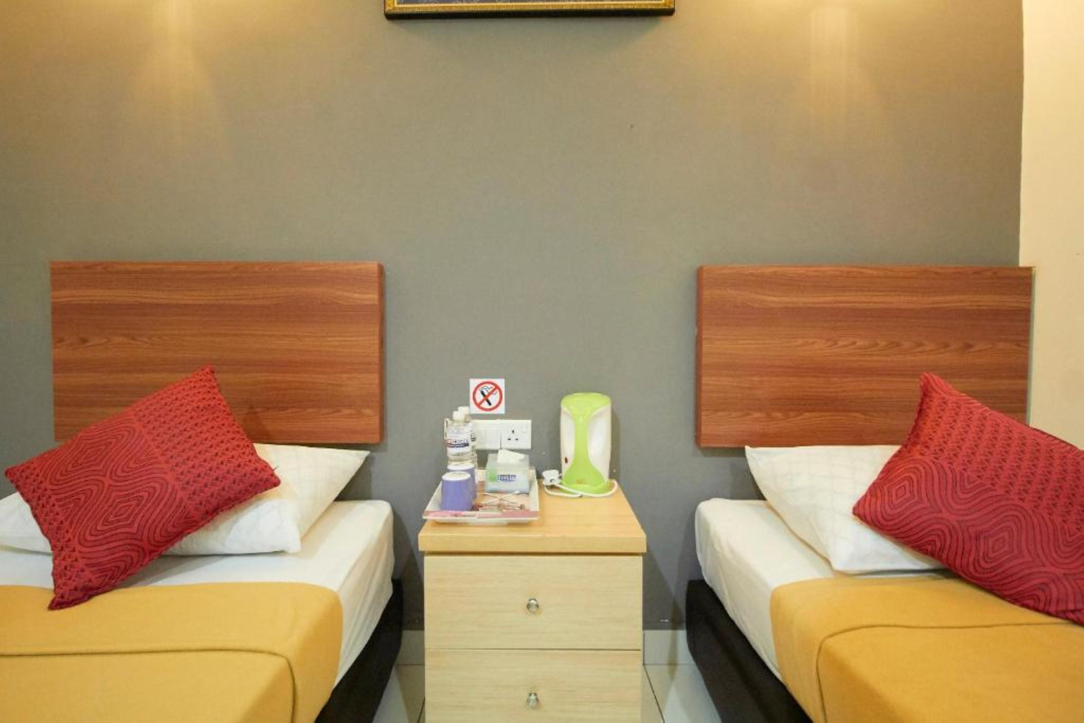 Coop Hotel Putrajaya & Cyberjaya Kampung Dengkil Esterno foto
