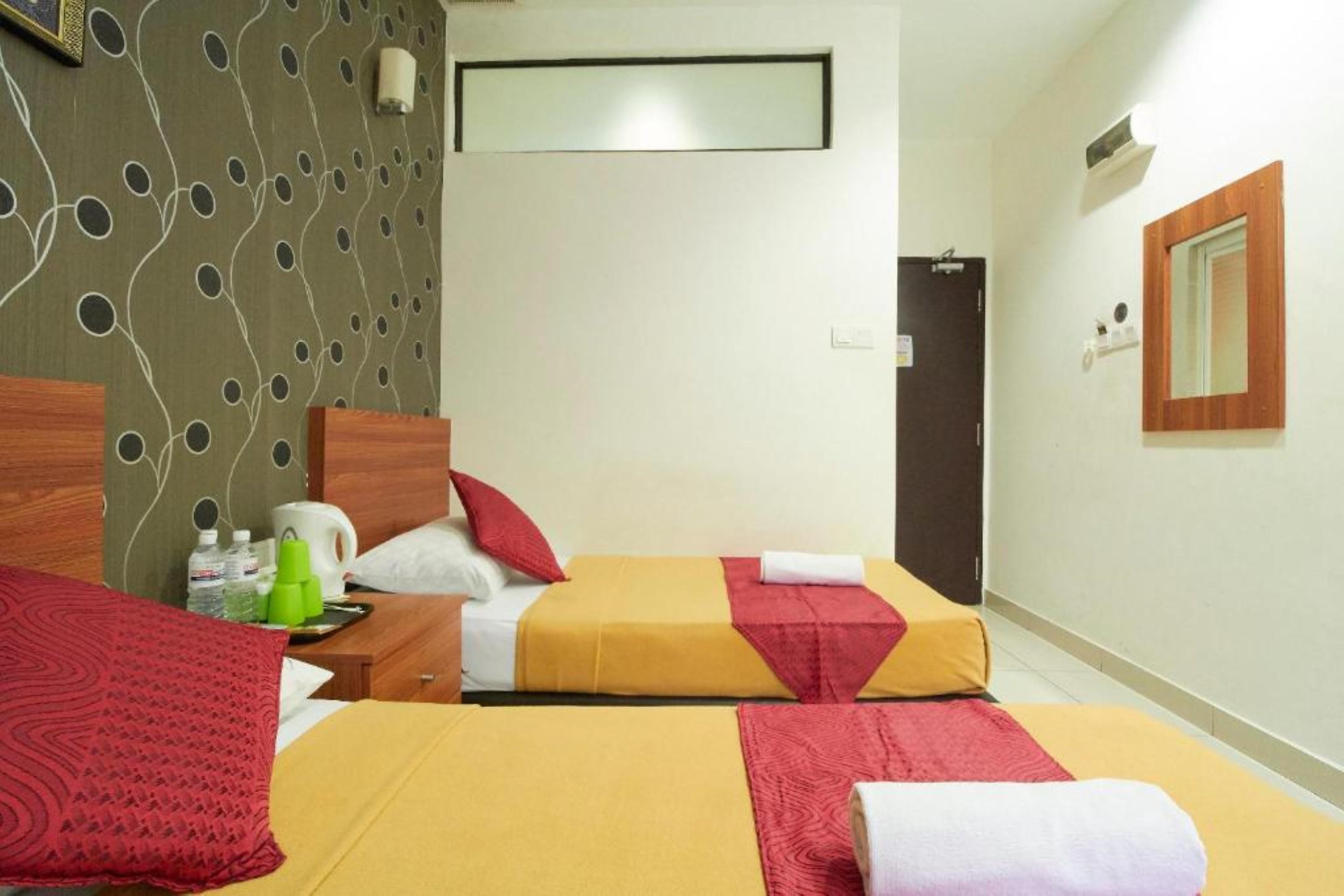 Coop Hotel Putrajaya & Cyberjaya Kampung Dengkil Esterno foto