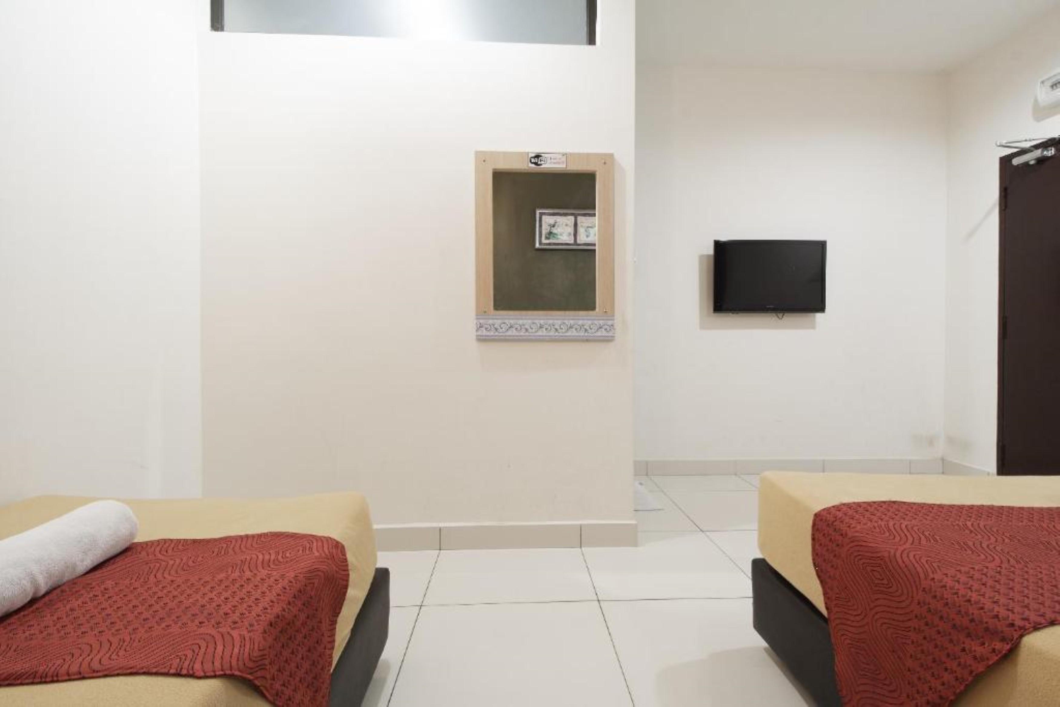 Coop Hotel Putrajaya & Cyberjaya Kampung Dengkil Esterno foto