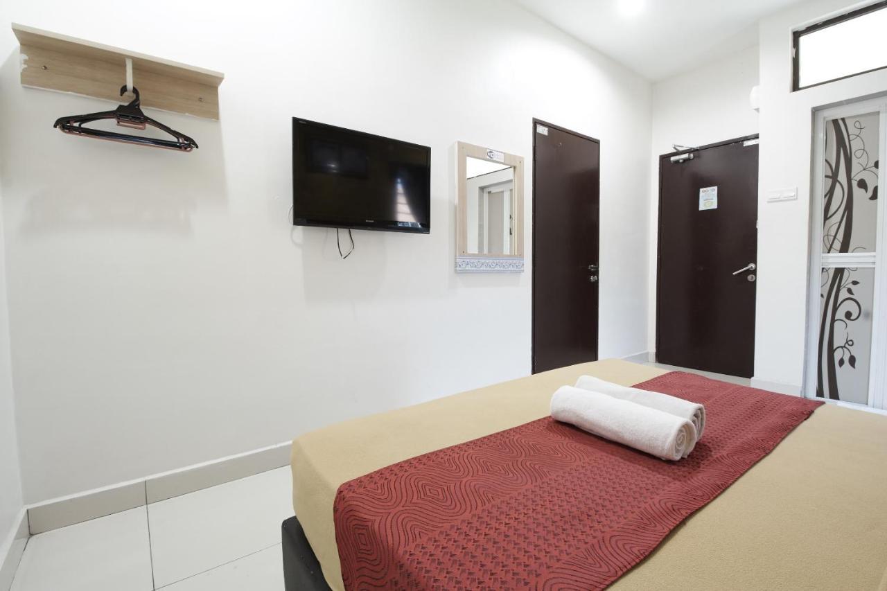 Coop Hotel Putrajaya & Cyberjaya Kampung Dengkil Esterno foto