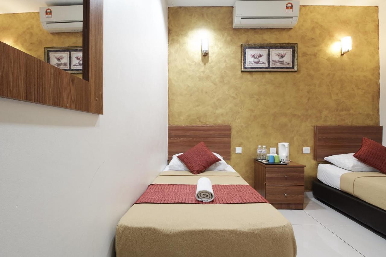 Coop Hotel Putrajaya & Cyberjaya Kampung Dengkil Esterno foto