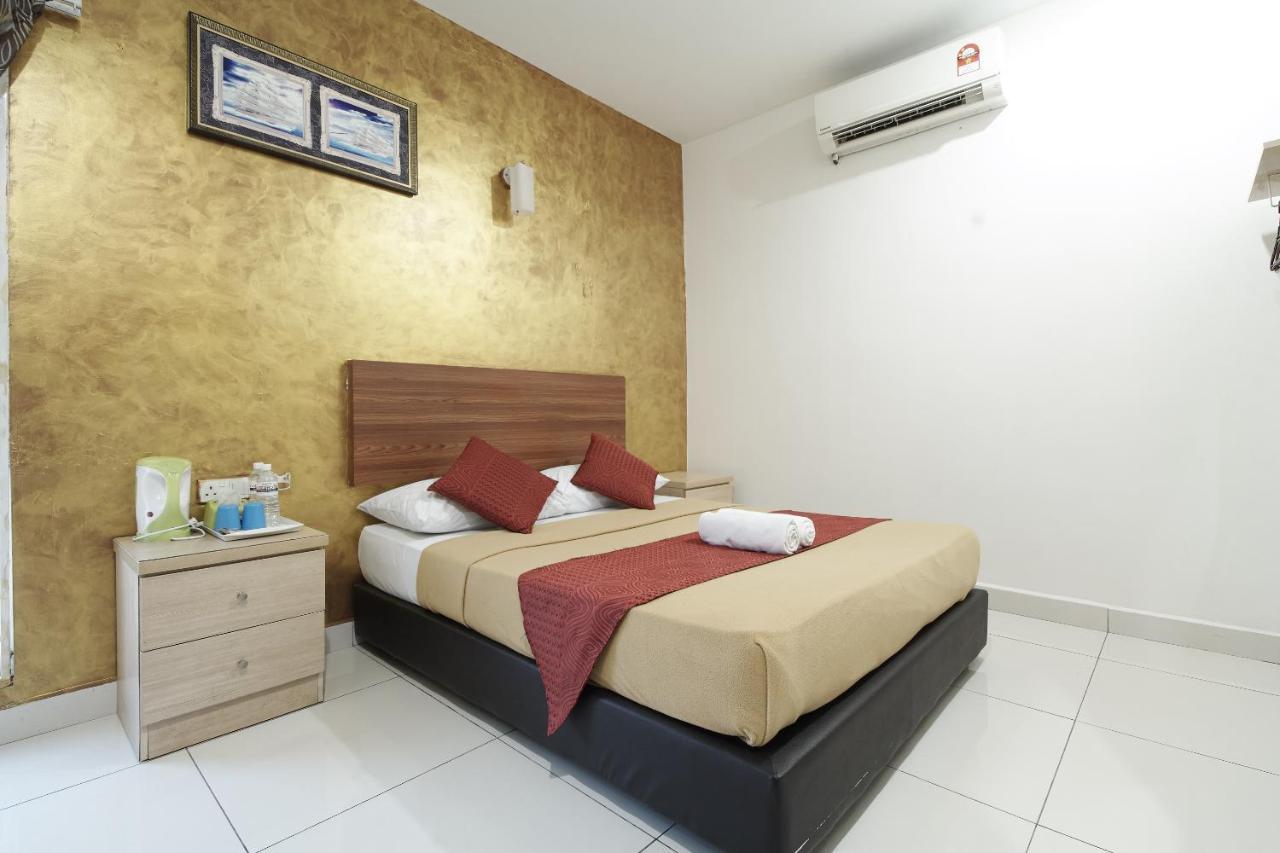 Coop Hotel Putrajaya & Cyberjaya Kampung Dengkil Esterno foto