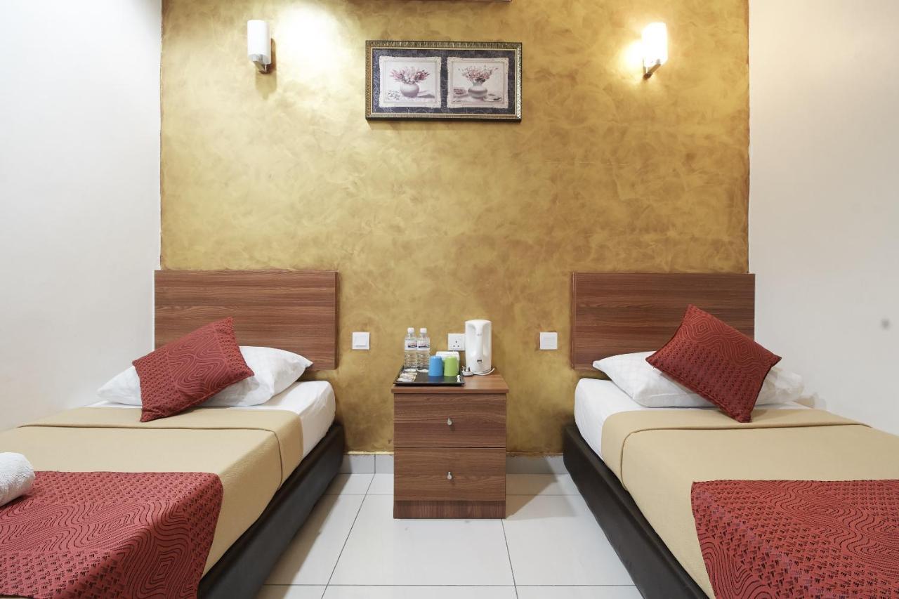 Coop Hotel Putrajaya & Cyberjaya Kampung Dengkil Esterno foto